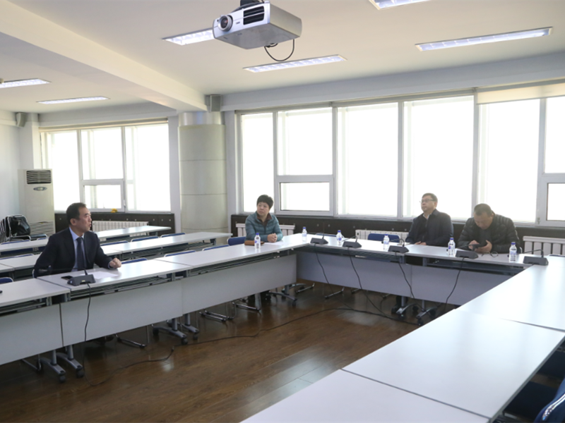1.集团党委副书记梁贤实接待调研.png 1.集团党委副书记梁贤实接待调研.png