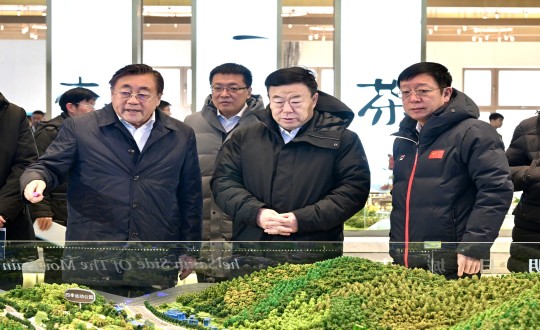 2024年1月4日，市委书记张恩惠一行莅临888电子官网集团走访调研_副本.jpg